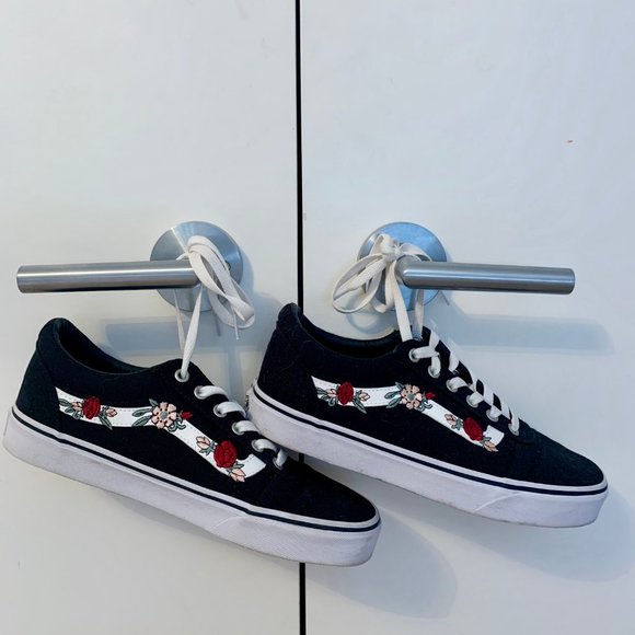 Vans Shoes - Rose old skool Vans